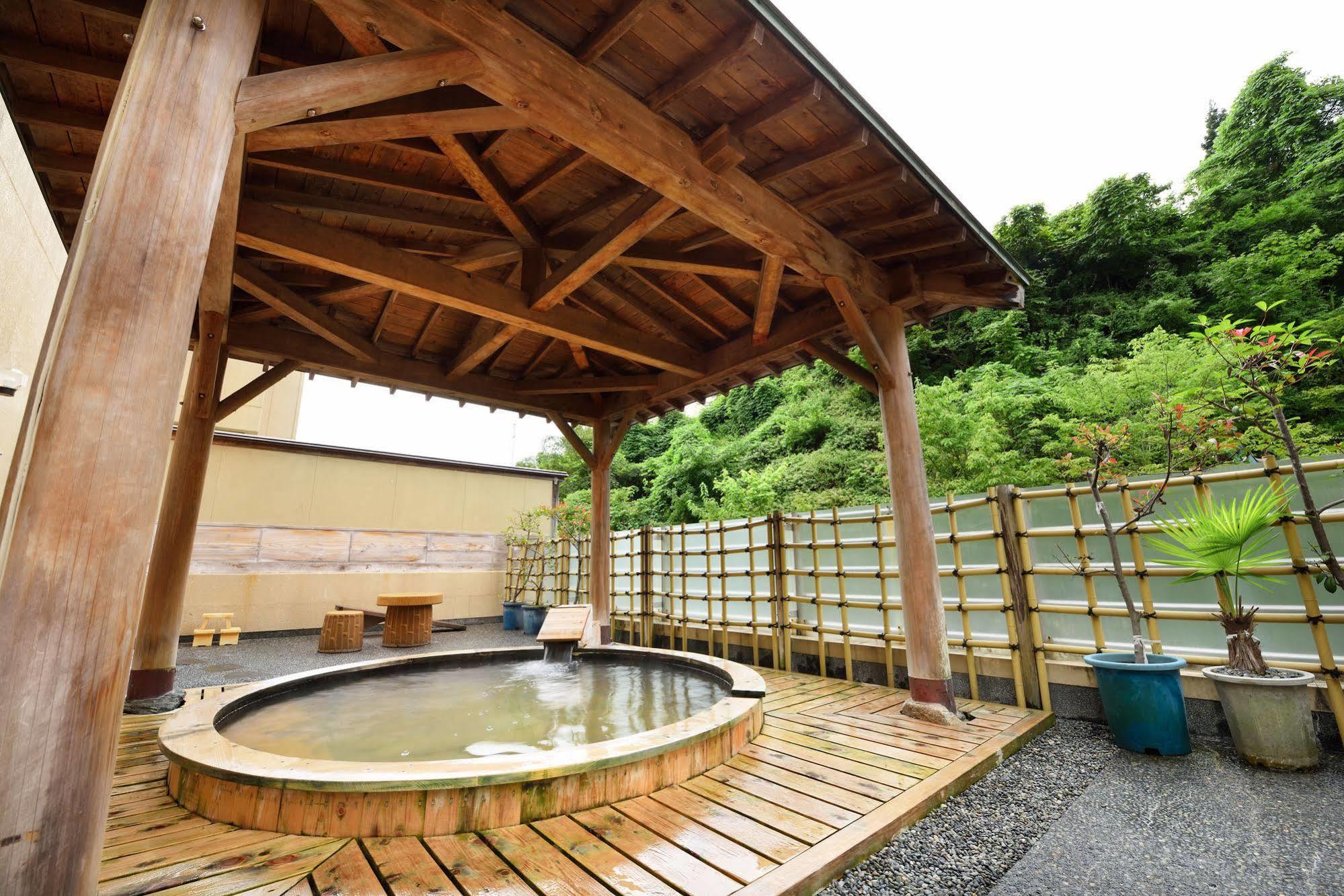 Suzukiya Ryokan Shiroishi  Bagian luar foto